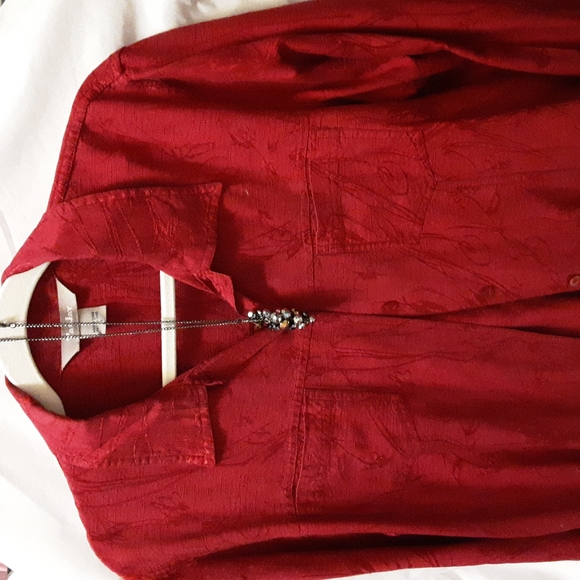 Top - Picture 1 of 1